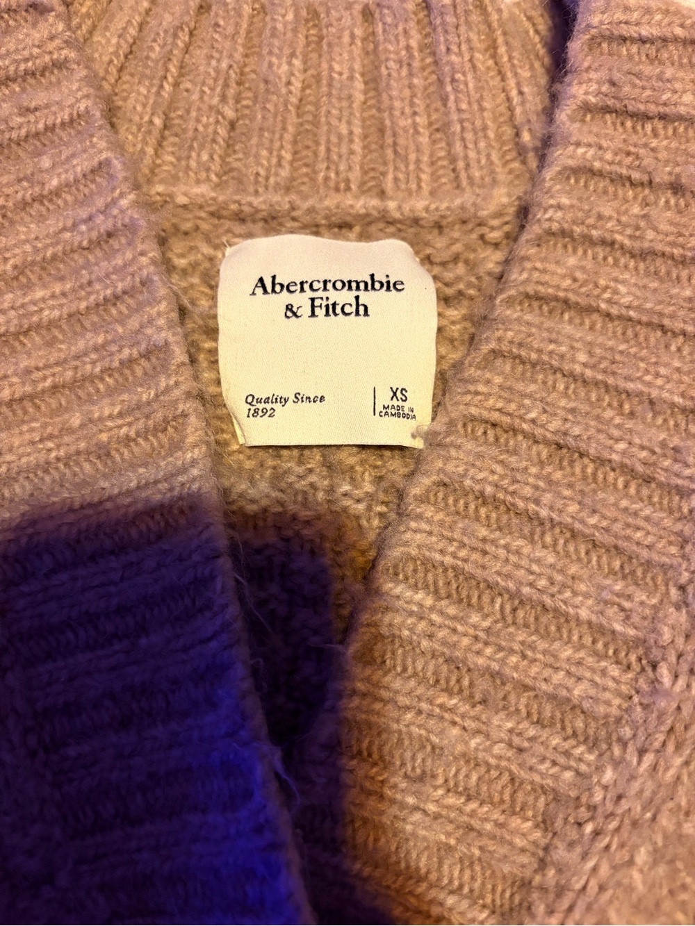 Abercrombie & Fitch Cozy Blush Ribbed Knit Cardigan